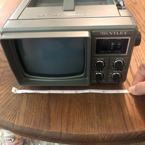 Portable 5” TV 😳 has not been tested as is